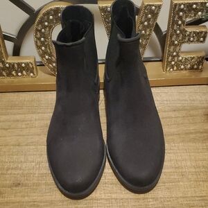 Call It Spring Womens Aila Chelsea Boot Black Vegan Suede Ankle Boots Sz 6